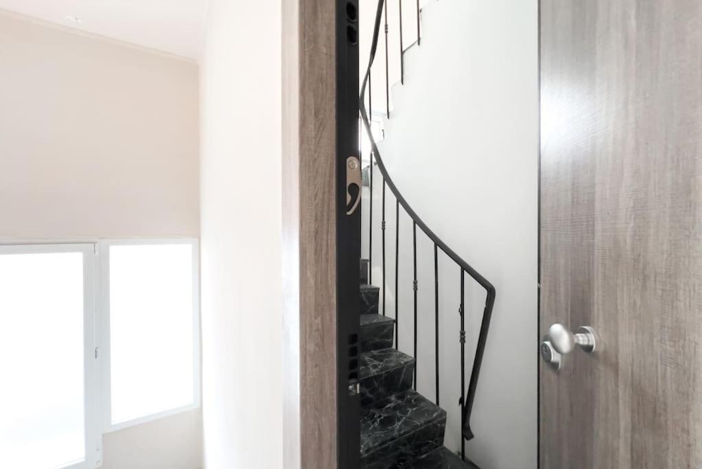 Spacious Penthouse Near Downtown Athen Eksteriør bilde